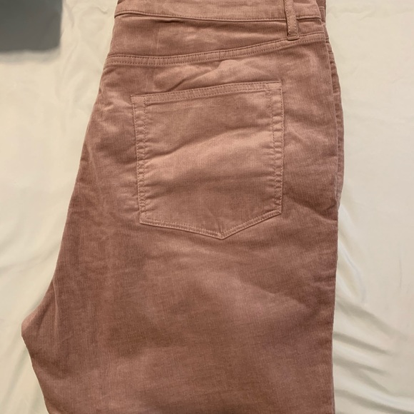 ⚠️🚫Loft Pants🚫⚠️ - Picture 3 of 4